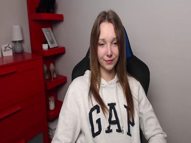 Live sex webcam photo for Little_ZOE #269597299