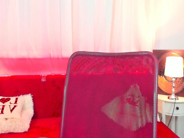 Live sex webcam photo for Tina_Cutie #269611019