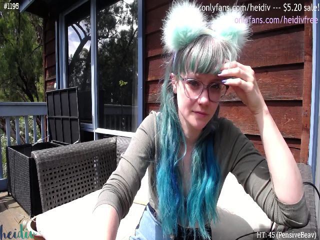 Live sex webcam photo for heidiv #269595611