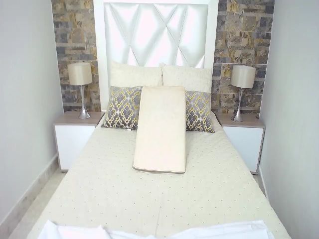 Live sex webcam photo for Sofyaa #269608791