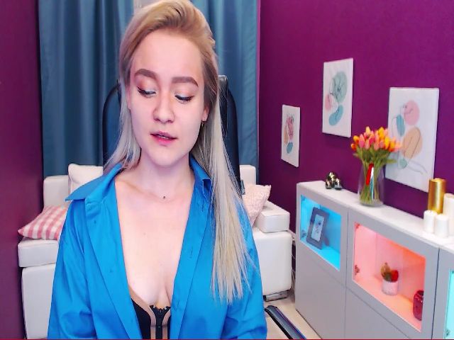 Live sex webcam photo for Kara_Smith #269610589