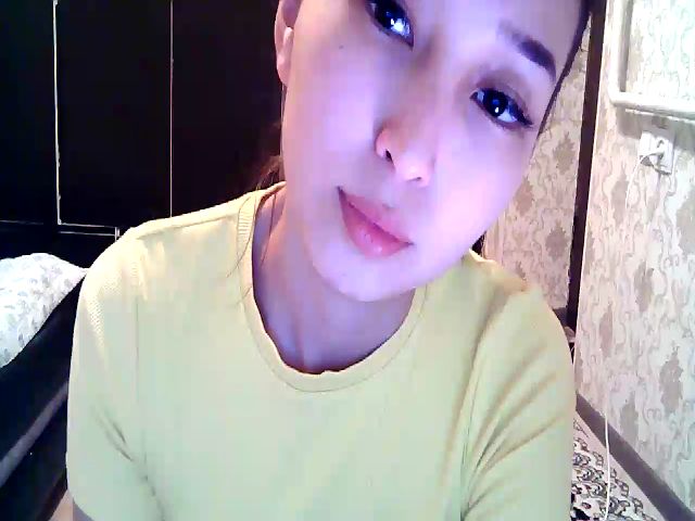 Live sex webcam photo for MissMolly____ #269611898