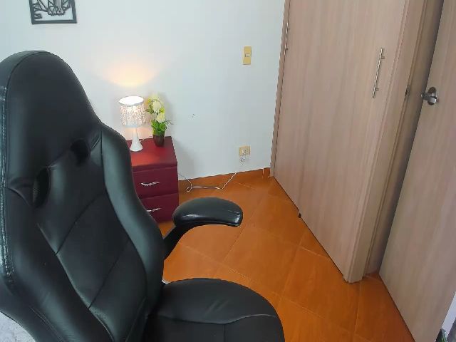 Live sex webcam photo for Alexajr #269612069