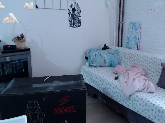 Live sex webcam photo for Taya_S #269601409