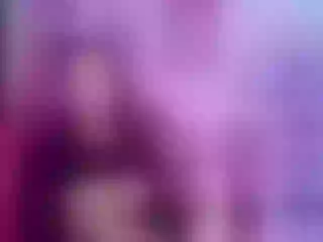 Live sex webcam photo for JoaneMoris #269593460