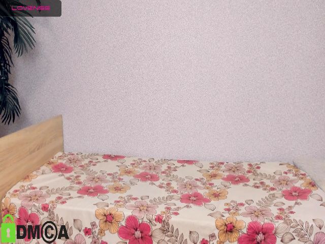 Live sex webcam photo for LaumaBranson #269600503