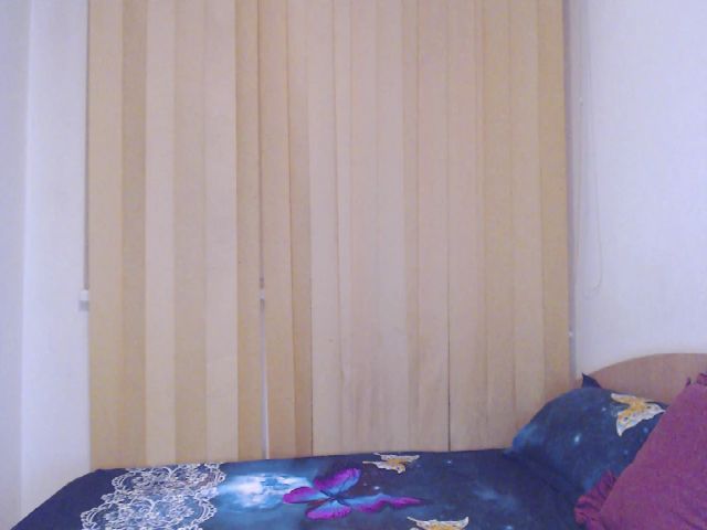 Live sex webcam photo for Karinahott4uu #269609304