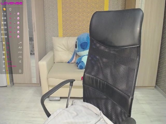 Live sex webcam photo for Lexi_Gilbert1 #269605054