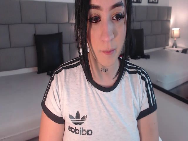 Live sex webcam photo for Kailyn_ #269609735