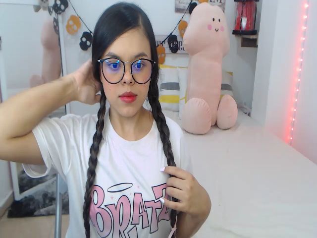 Live sex webcam photo for Sofia_lovin #269595258