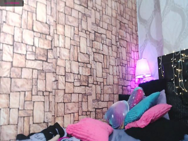 Live sex webcam photo for Kimmy_banks #269601131