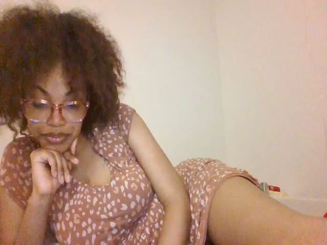 Live sex webcam photo for Exotic_Ebony #269610961