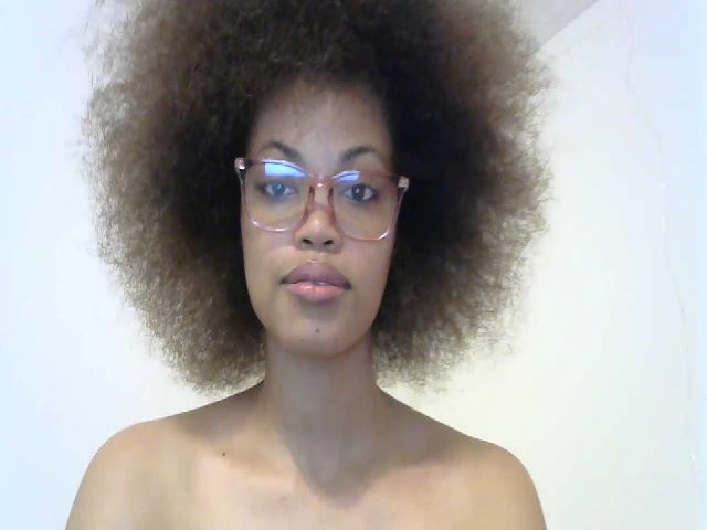 Live sex webcam photo for Exotic_Ebony #269611541