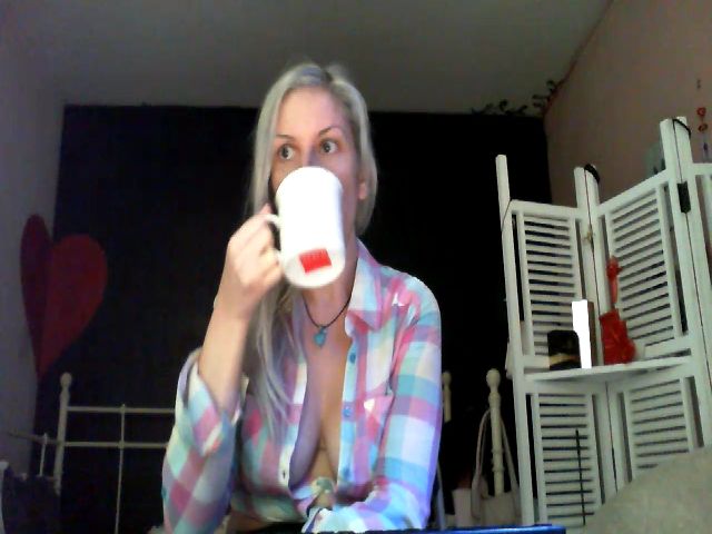 Live sex webcam photo for Marvel33 #269594485