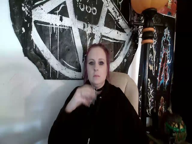 Live sex webcam photo for Weetziebabe #269606307