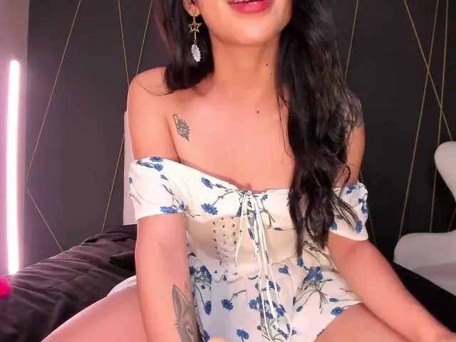 Live sex webcam photo for LucyAllenX #269598471