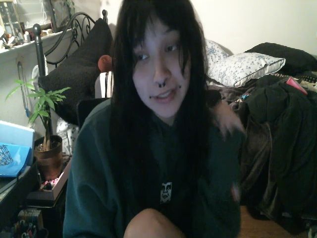 Live sex webcam photo for hazy666 #269596027