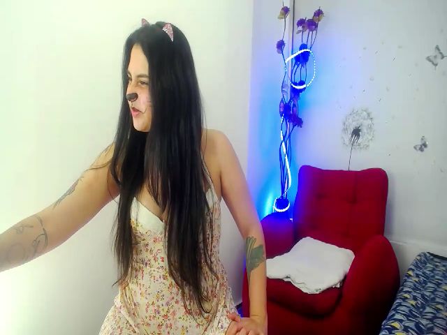 Live sex webcam photo for Viviana_sanz #269608320