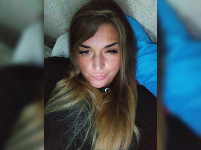 Live sex webcam photo for Wennice #269606840