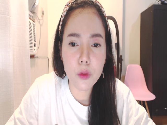 Live sex webcam photo for HawkBabe4u_ #269596469