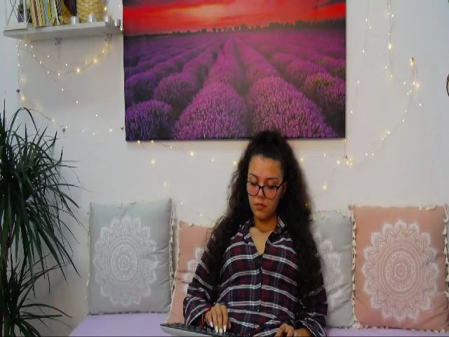 Live sex webcam photo for Leya_ice #269599238