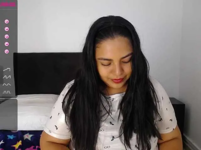 Live sex webcam photo for lucyrosse69 #269592749