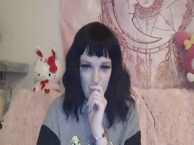 Live sex webcam photo for jinxykitty1 #269596784