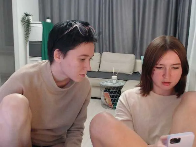 Live sex webcam photo for BugaGirls #269612290