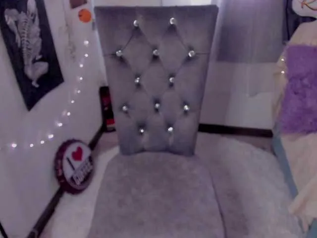 Live sex webcam photo for reiven-brown #269626958