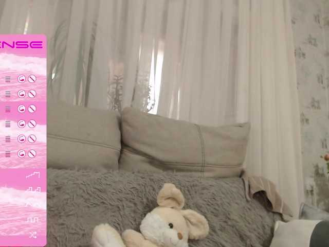 Live sex webcam photo for SvetkaKoketka #269625707