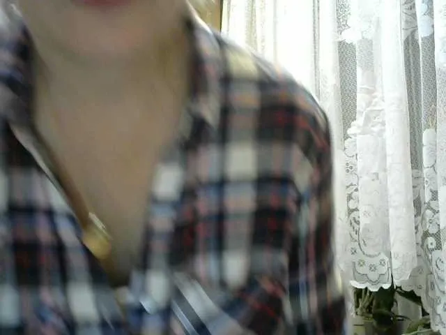 Live sex webcam photo for HelenLike #269612648