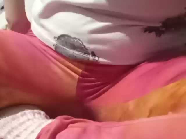 Live sex webcam photo for Lisonya #269613183