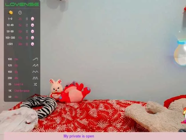 Live sex webcam photo for orianasabatil #269618435
