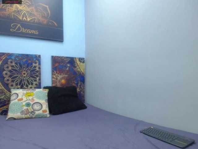 Live sex webcam photo for Cristal-Light #269627183