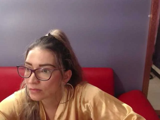 Live sex webcam photo for jeniferblanco #269613548