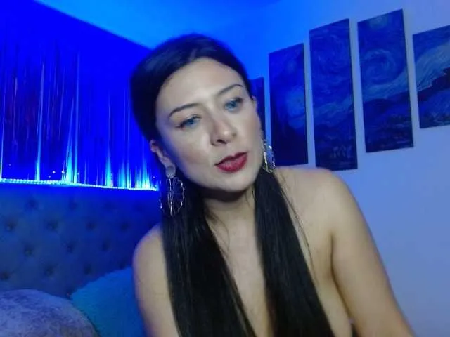 Live sex webcam photo for CarlyWild #269618452