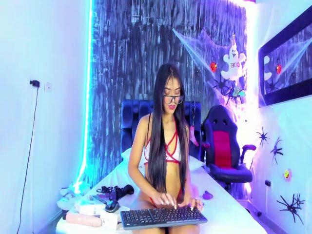 Live sex webcam photo for Meganmoore_ #269616906