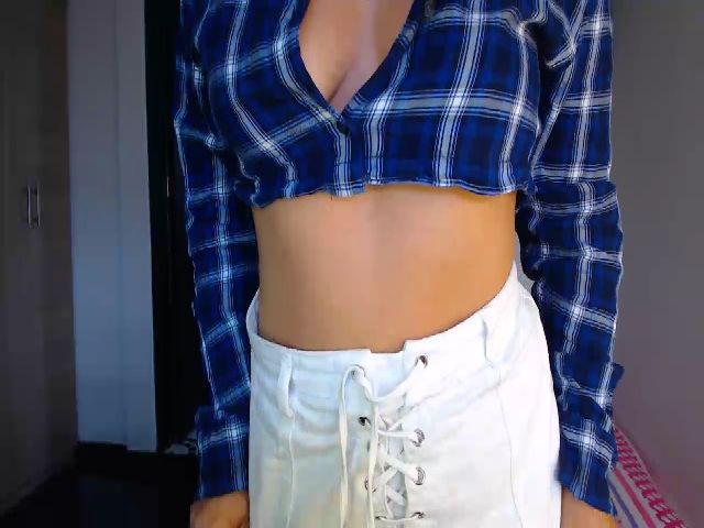 Live sex webcam photo for Angie_05 #269628799