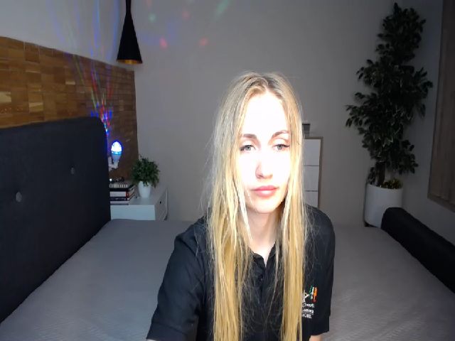 Live sex webcam photo for MELANI_A #269619587