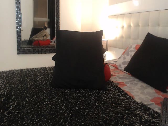 Live sex webcam photo for Pamelas_ #269614813