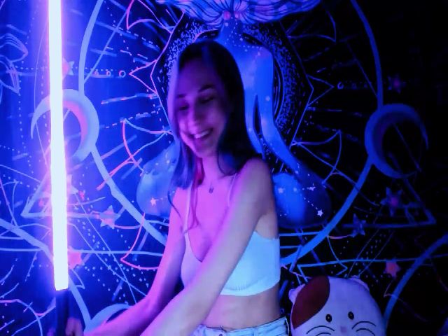 Live sex webcam photo for PurpleJuno #269625288