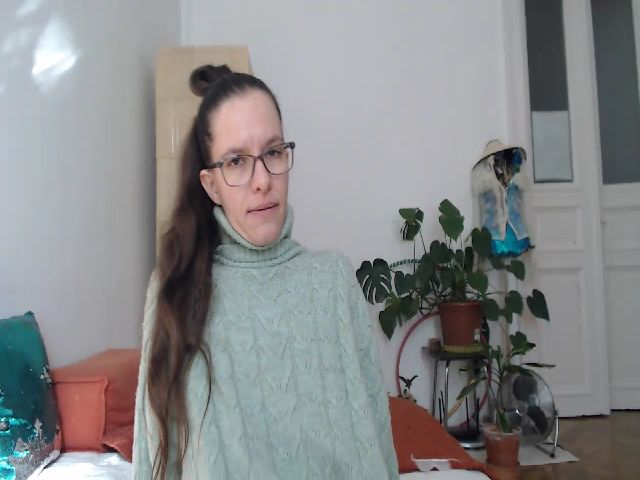 Live sex webcam photo for PetitePinkie #269622660