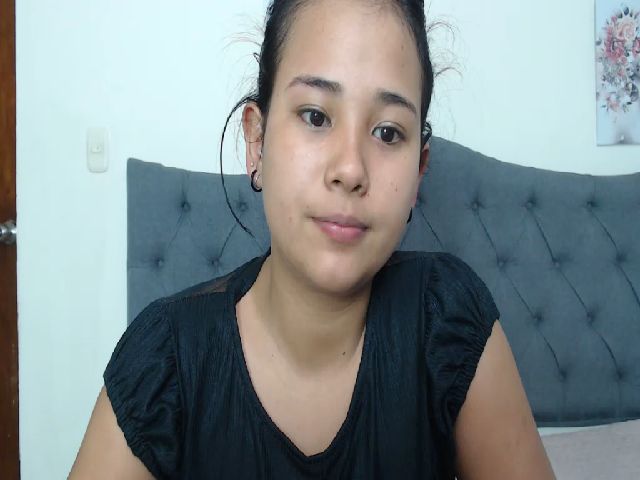 Live sex webcam photo for Adictionhorny #269616187