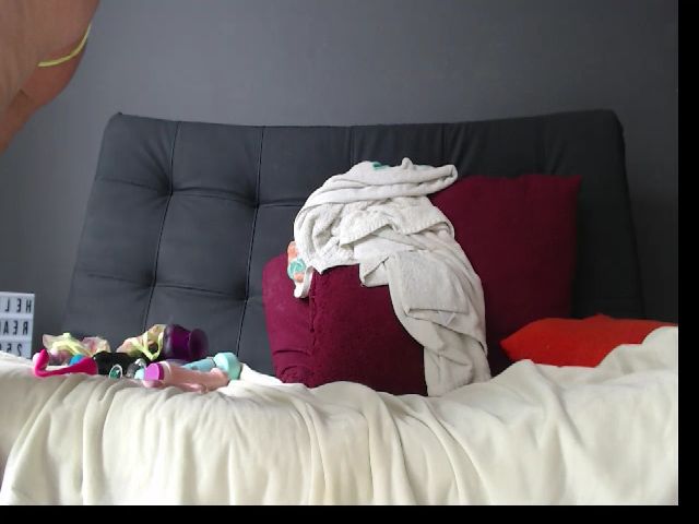 Live sex webcam photo for Latin__curly #269624841