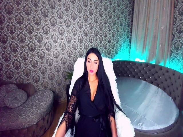 Live sex webcam photo for MeowRebeka #269630340