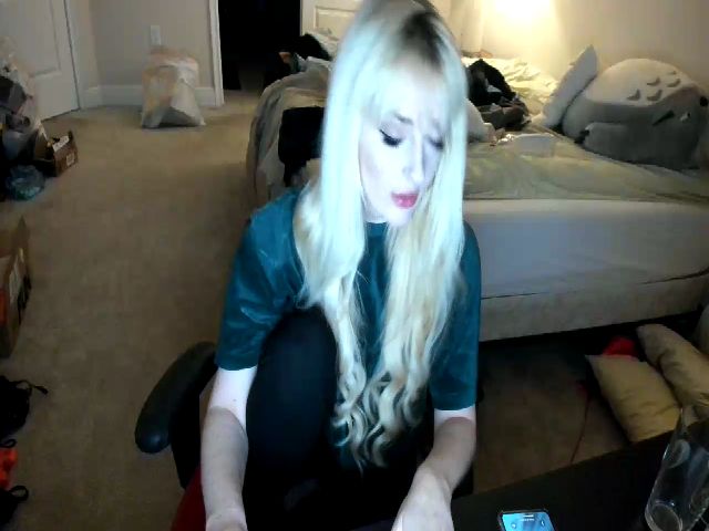 Live sex webcam photo for Domme_Jeans #269616330