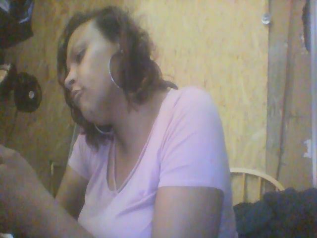 Live sex webcam photo for LailaRedd19 #269621285