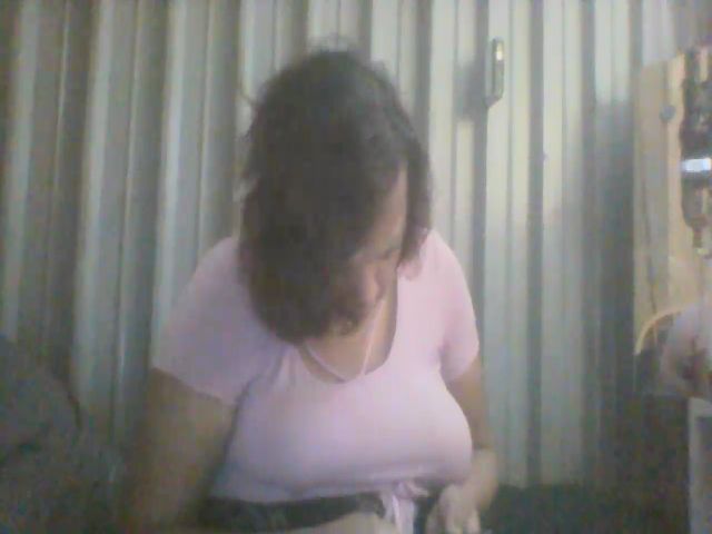 Live sex webcam photo for LailaRedd19 #269623352