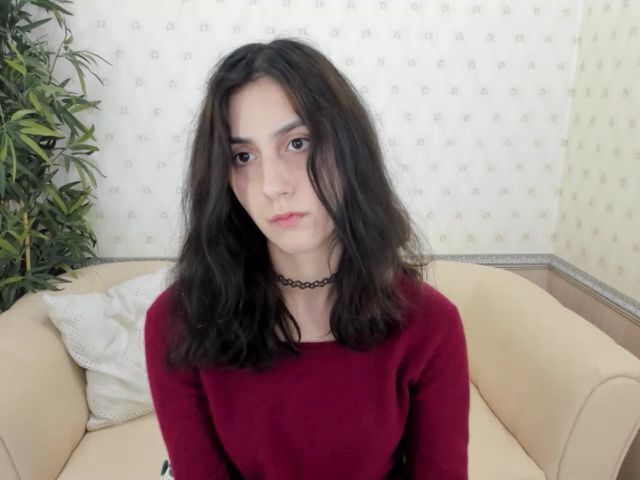Live sex webcam photo for SarahBanks #269625351