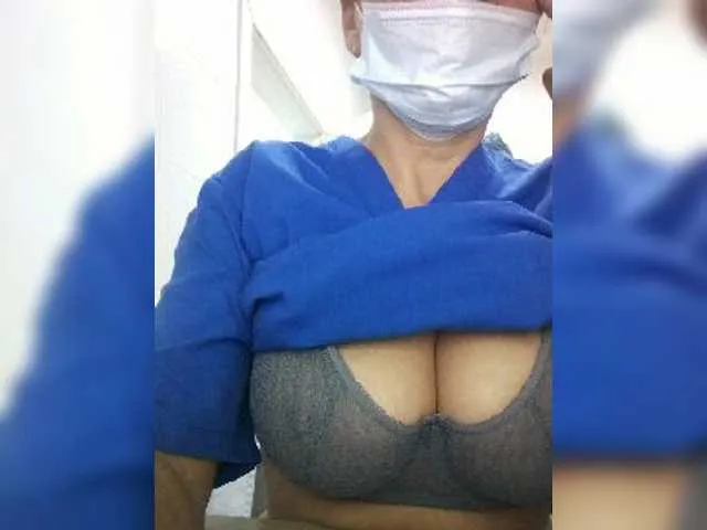 Live sex webcam photo for Camellia5151 #269625847